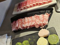 -海底捞火锅(新松江路生日主题店)