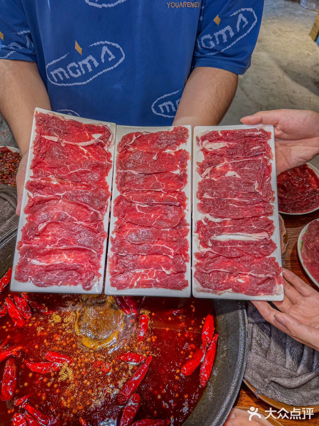 不愧是重庆本地人首推的老火锅店！YYDS～