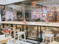 -魔都三兄弟酸辣粉·蘸卤炸串(虹桥万科店)