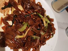 干炒牛河-嘉厨小馆(宜山路店)