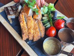 -YUE·6·西式融合餐厅(外滩六号店)