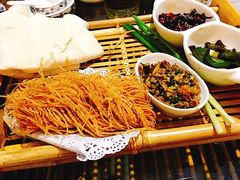 -丁里羊肉小镇(天鹅湖总店)