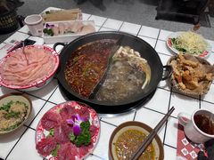-伍师兄市井火锅(东部星悦天地店)