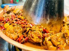 鸡腿锅-超越炭火牛蛙火锅鸡(河东店)