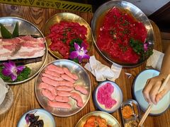 -明洞阿姨·韩式酱蟹烤肉·创意料理(三元桥店)