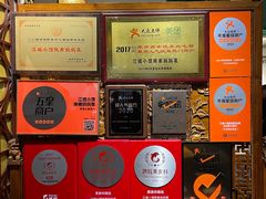 -江城小馆陕南妈妈菜·全球旅行餐厅(钟楼店)
