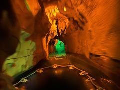-泰安地下龙宫景区