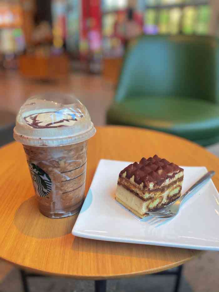 星巴克(南宁星光万科里店)-"标题 ︴title : 商务办公好去处 .