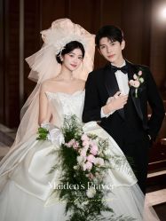 -雅云婚纱摄影工作室旗舰店