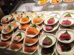 -雍容荟帝王蟹活龙虾展台自助(IFS黑金店)