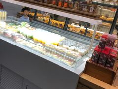 面包甜点陈列柜-Bread Talk 面包新语(荟聚店)