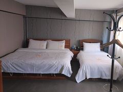 -德全心悦酒店(北京金台路地铁站店)