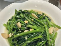 -炆艺乳鸽·煲仔饭大排档(望京来广营店)