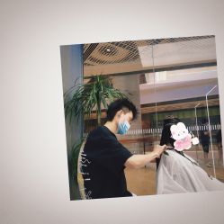 -PE SALON