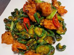荷兰脆瓜爆猪颈肉-皇后餐厅-煲仔·小菜·打边炉(古北店)