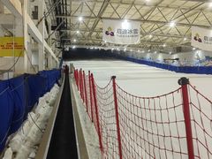-乔波室内滑雪场
