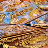 十几年的中古店，包包海洋
