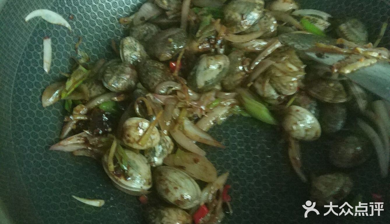 豆瓣酱辣炒花蛤 