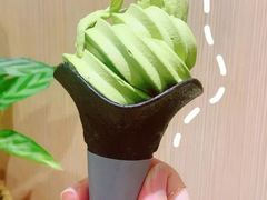 抹茶冰淇淋花筒-肯德基(中纬店)