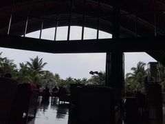 -三亚湾海居铂尔曼度假酒店