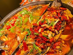 -鸣记脆皮烤鱼·海鲜烤鱼(三八广场店)