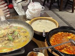 -富正毅三下锅·湘西韵味(天门山索道店)