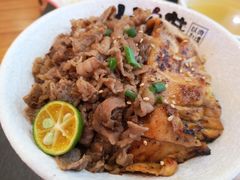 大碗过瘾双拼-熊吞·大碗丼烧肉饭(济宁万达广场店)