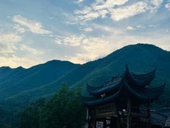 -安吉龙王山峡谷漂流