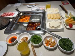 -海底捞火锅鲜切牛肉主题店(长寿路店)