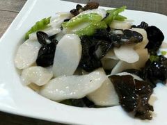 -忙前忙后妈妈菜馆