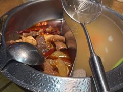 -左庭右院鲜牛肉火锅(金山万达店)