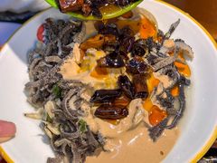 -洞庭洲·防空洞火锅·铜锅涮肉·烧烤(新百广场店)