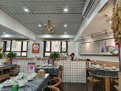 大堂-八两八金·莱芜特色炒鸡(市南漳浦路店)