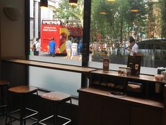 靠窗位-星巴克臻选(外滩中心店)