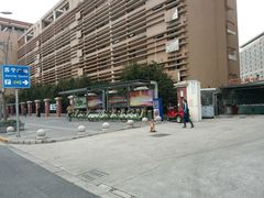 入口-苏宁电器广场·停车场