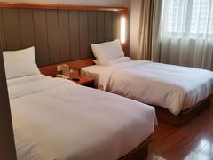 -全季酒店(上海火车站天目西路店)