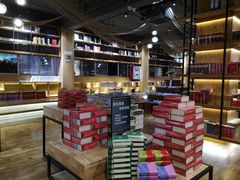 -新华书店(解放中路店)