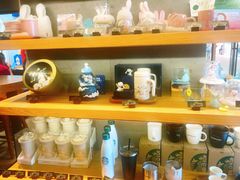 零售区-星巴克(杭州西湖银泰1F店)