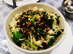 -YI PIN JU 一品居中餐厅 中国超市