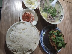 -杨三孃跷脚牛肉(美洲花园店)