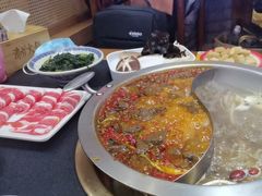 -沸炉重庆老火锅(军事博物馆店)