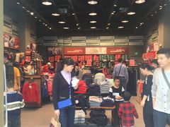 -PUMA品牌自营折扣店(苏州比斯特购物村店)
