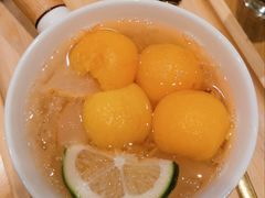枇杷雪梨银耳羹-炖物24章·顺时轻养茶(黄龙店)