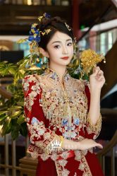 点击看大图 -艾拉·女王婚纱礼服馆