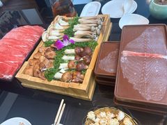 -慢丽江·云南野生菌土鸡锅(西山店)