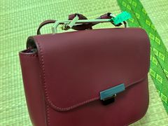 -京伟修鞋洗鞋奢侈品皮具护理店