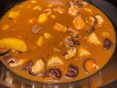 -鱼窝棚柴火铁锅炖(富山屯店)