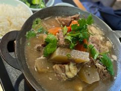 萝卜牛腩煲-阿姨食堂