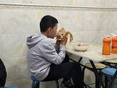 -清真李唯一优质肉丸糊辣汤