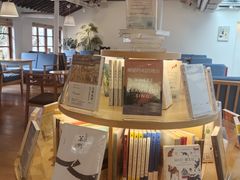 -猫的天空之城概念书店(苏州平江店)